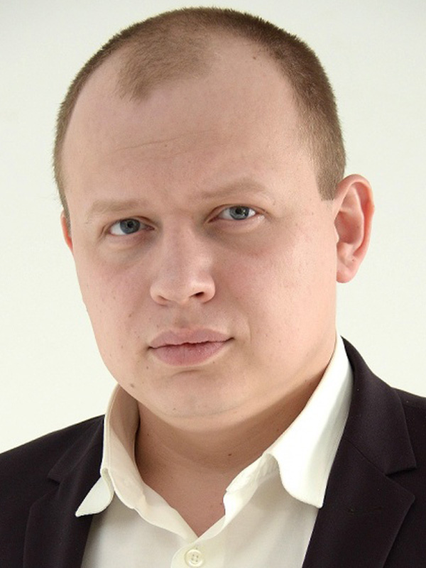 Дегтярь Антон Юрьевич.